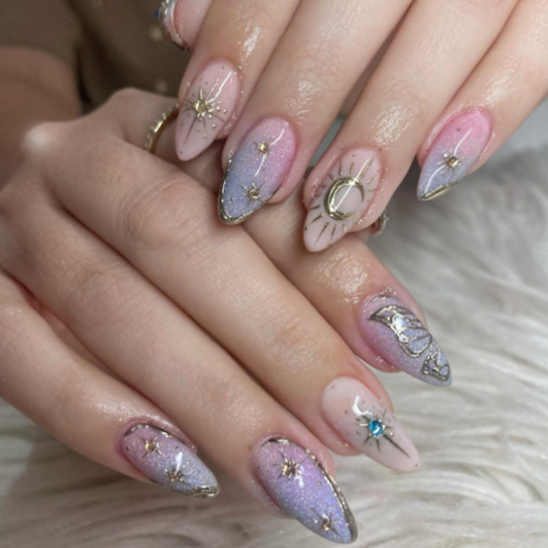 24 peças de Unhas Postiças Ade - Nail Art Overlay avaliação e preço